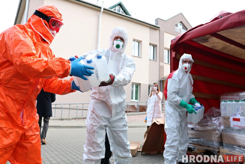 Для борьбы с коронавирусом в Гродно прибыла гуманитарная помощь из Польши