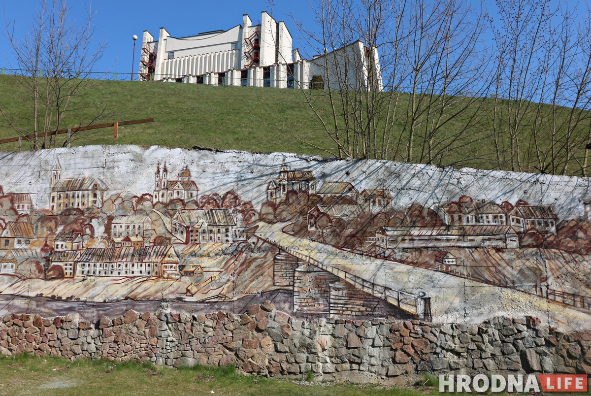 Новая фотозона появилась в Гродно между Новым замком и Драмтеатром