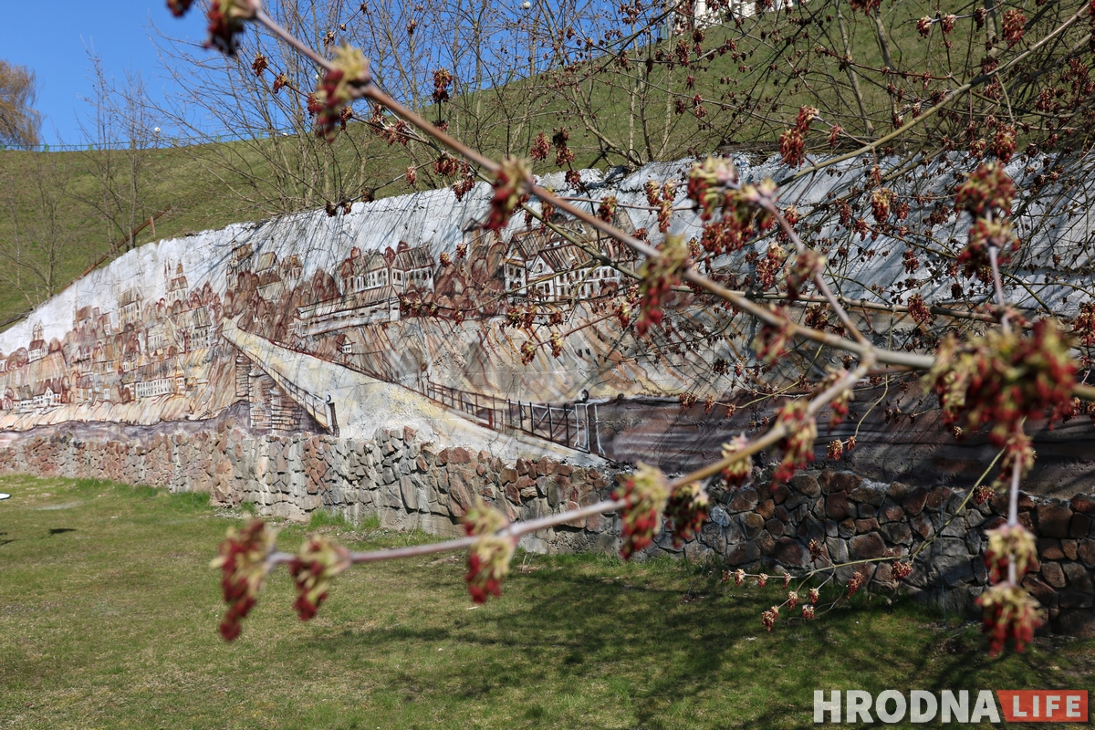 Новая фотозона появилась в Гродно между Новым замком и Драмтеатром
