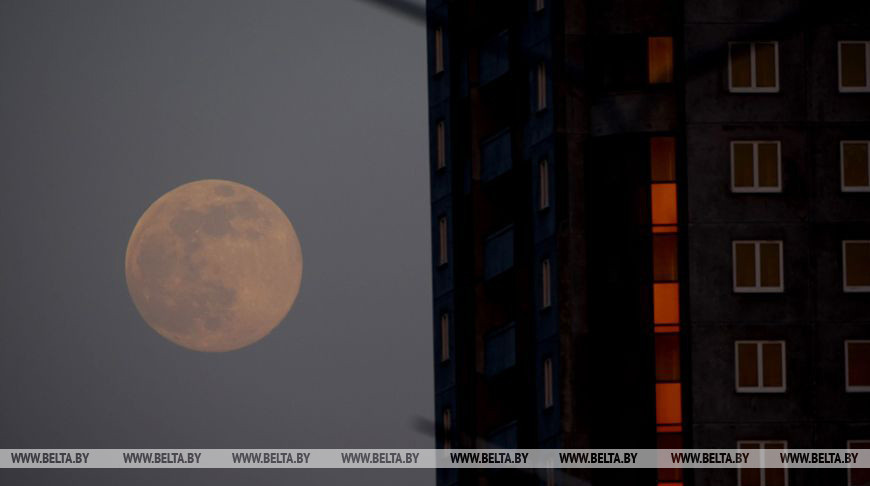 Как выглядит главное суперлуние 2020 года над Гродно