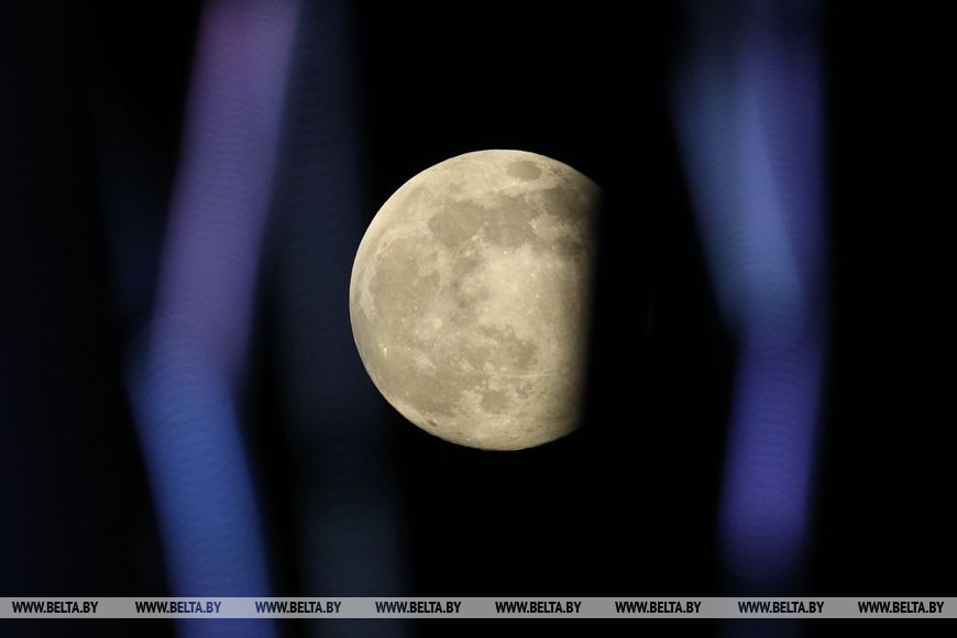Как выглядит главное суперлуние 2020 года над Гродно