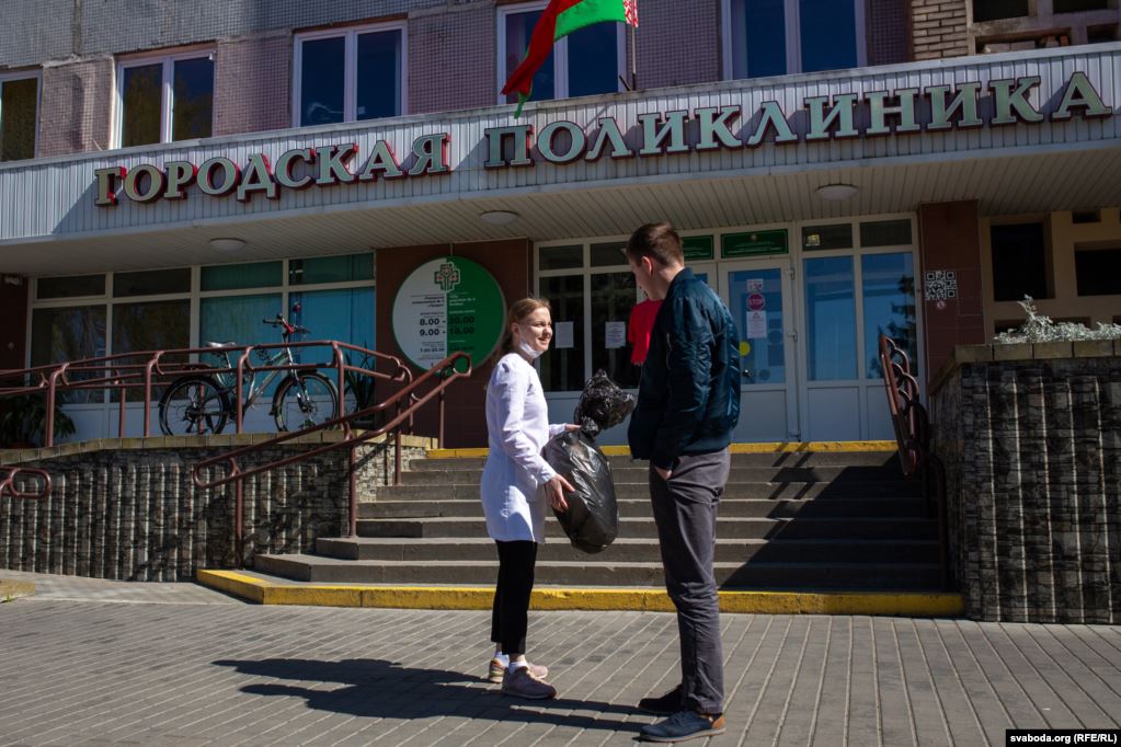Как мы прожили год коронавируса в Гродно: действия властей, взаимопомощь общества и цифры, в которые не верил никто