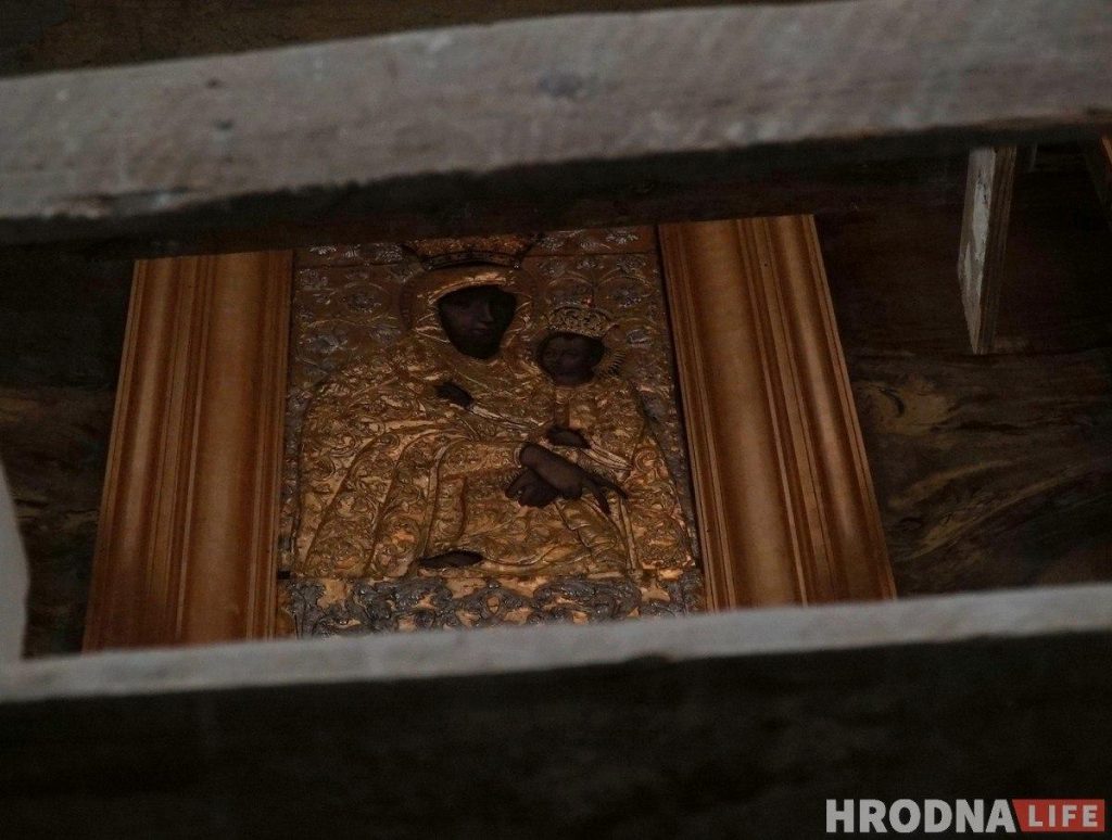 Икона Матери Божьей Снежной