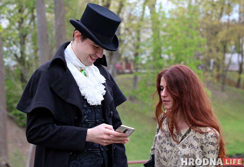 Cтали называть "наш дворянин": как дела у гродненца, который одевается в стиле 19 века