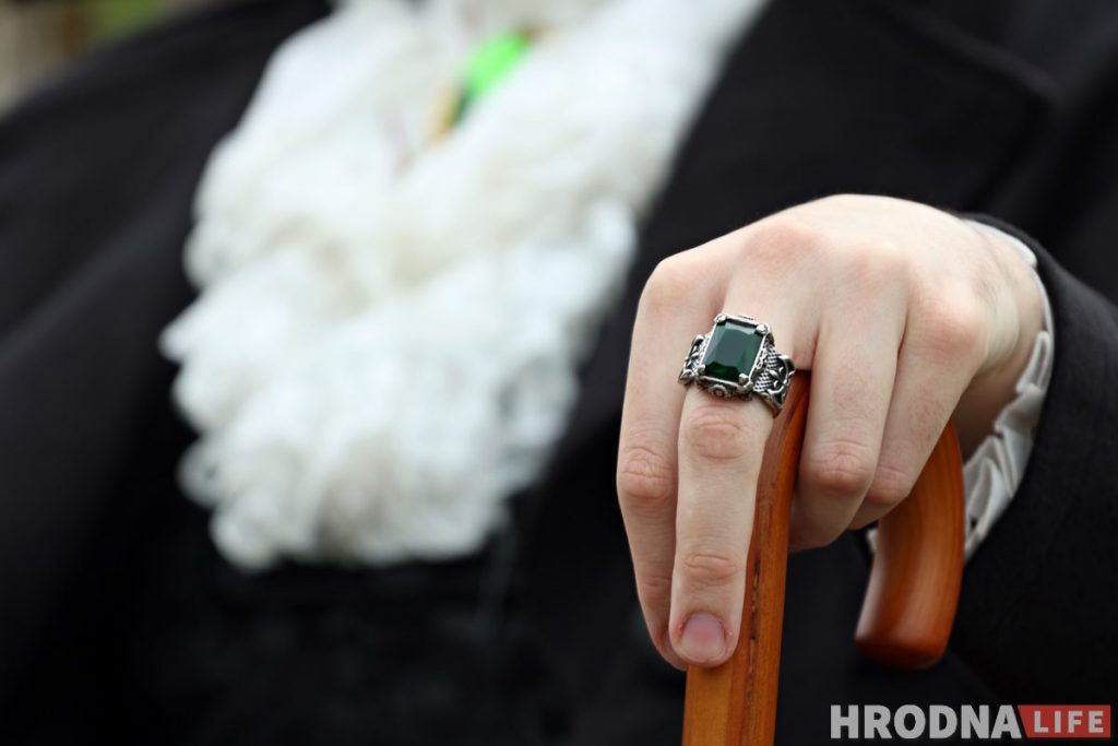 Cтали называть "наш дворянин": как дела у гродненца, который одевается в стиле 19 века