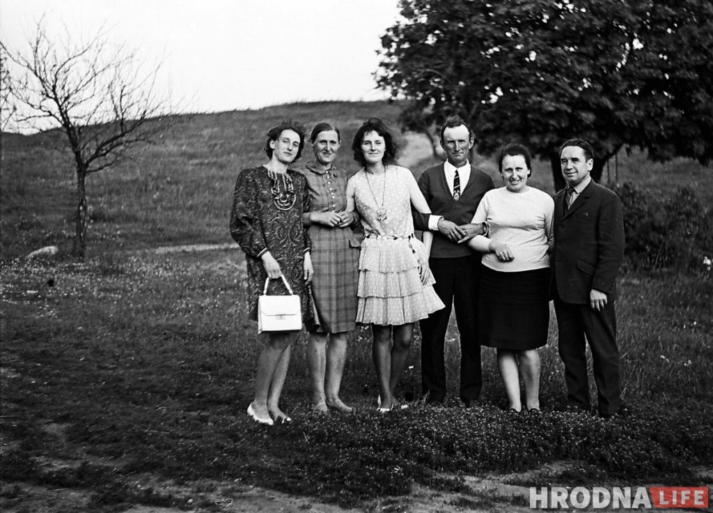 Жаночы раман часоў пандэміі. Наталля Дораш піша "фота-серыял" аб тым, што было і прайшло