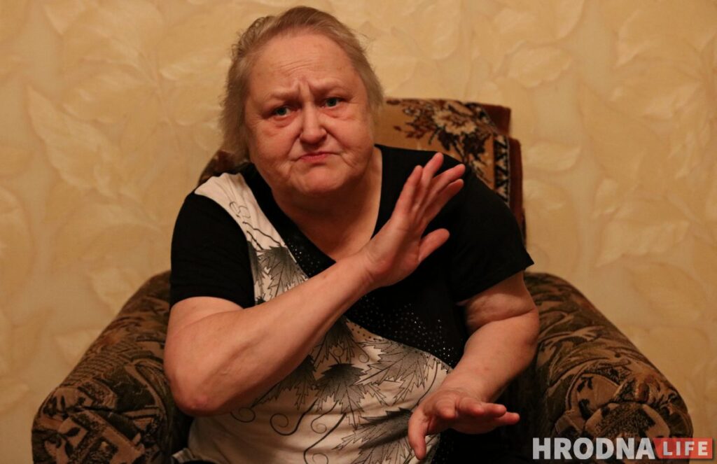 «Соседи до сих пор шарахаются». Пара пенсионеров из Гродно рассказала, как пережила COVID-19