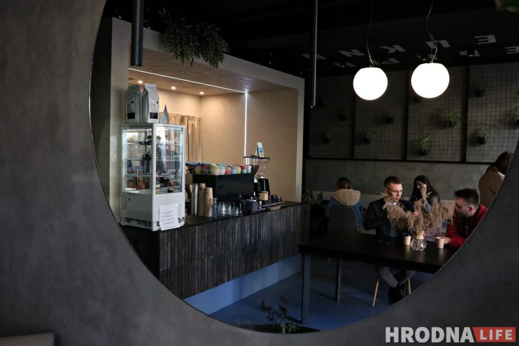 На Щорса открылась кофейня, куда можно приходить с животными