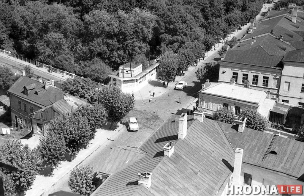 Смотрите, как выглядела площадь Ленина 50 лет назад