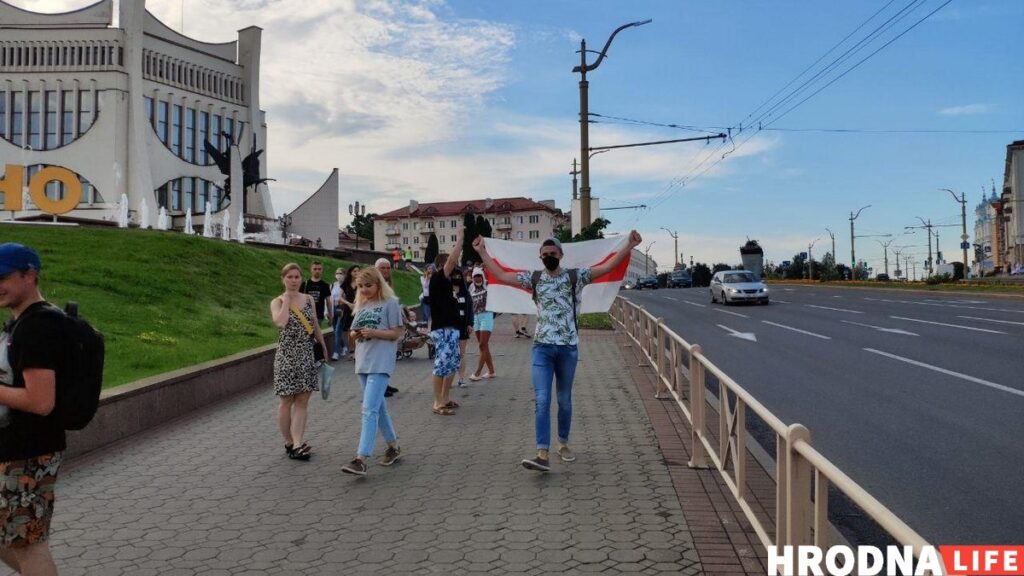 В Гродно прошла акция солидарности с задержанными