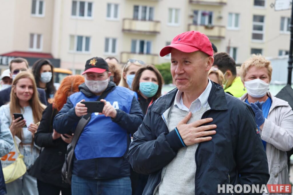 "Прэзідэнт - не бог і не цар". Што Валерый Цапкала гаварыў на пікеце ў Гродне