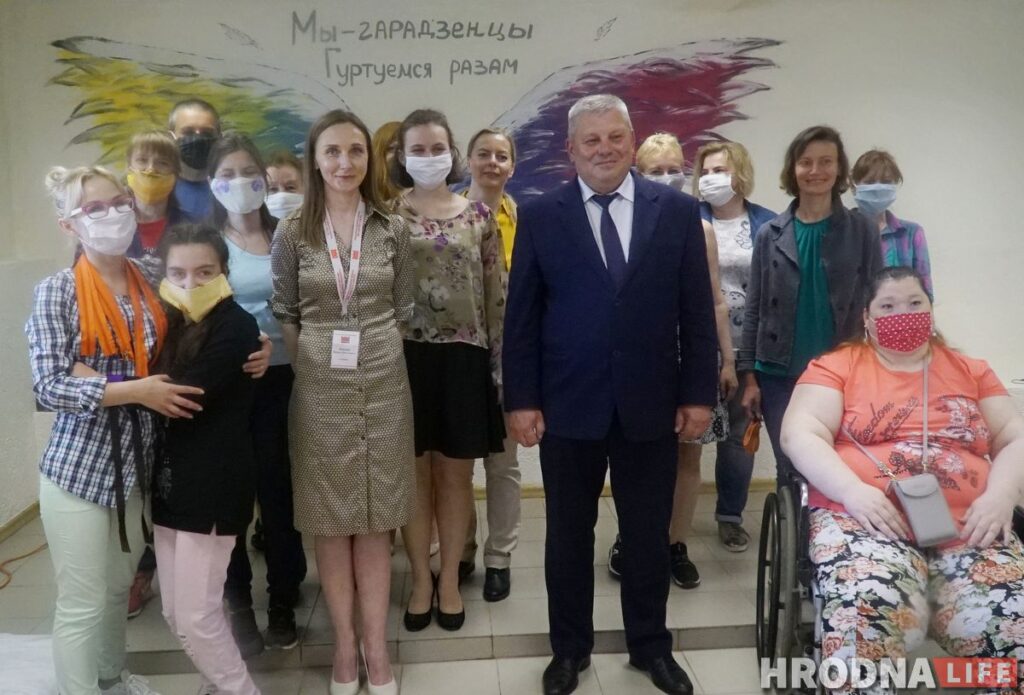 "Усё ідзе да ліквідацыі". Гродзенскі хоспіс атрымаў новы судовы пазоў: за выкарыстанне калідора дзіцячай паліклінікі