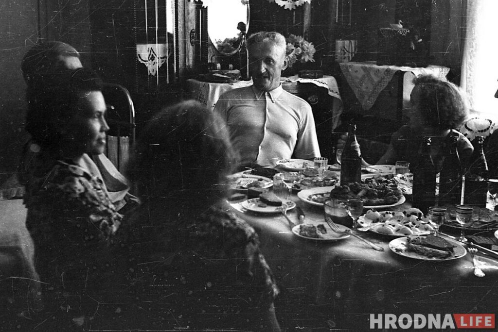 Женский роман времен пандемии. Серия 4. "Лето в Переселке"