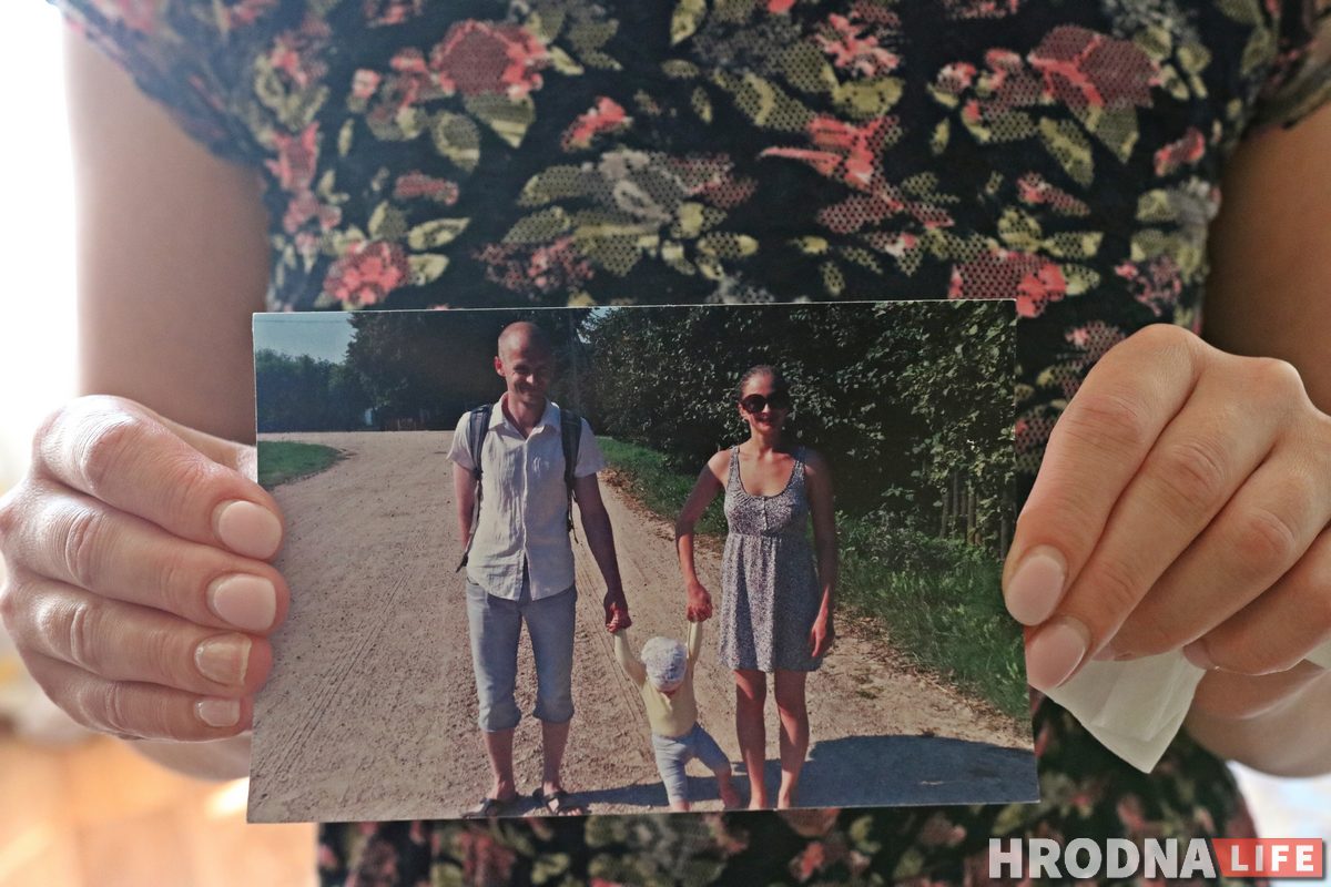 "Намекнули, что могут забрать ребенка". Гродненка, мужа которой задержали с Тихановским, сообщила о давлении