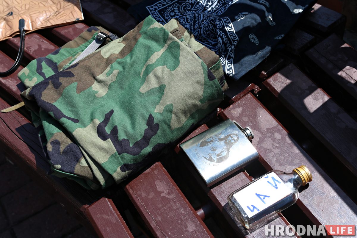 «Одевайся модно и не жалей денег на друзей и женщин». Гродненец Анатолий Пожаров про свой уличный стиль