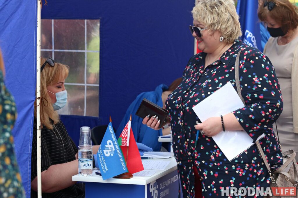 В Гродно прошел первый пикет за Лукашенко (ФОТО+ВИДЕО)