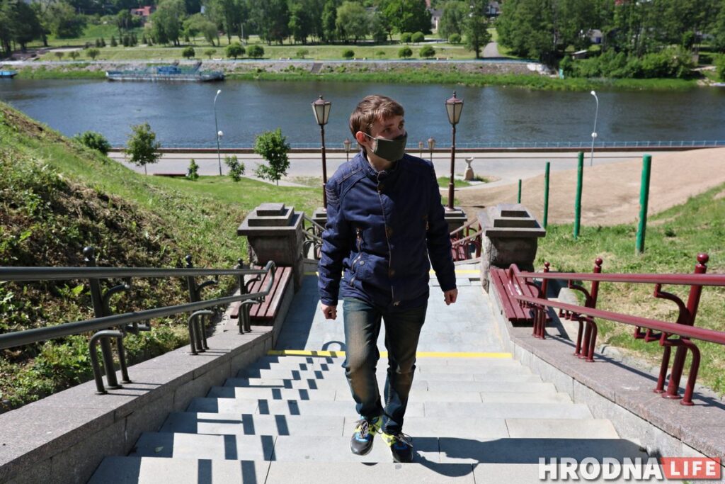 «Отцу до последнего не говорили, что мама умерла». Гродненец рассказал, как его семья столкнулась с COVID-19