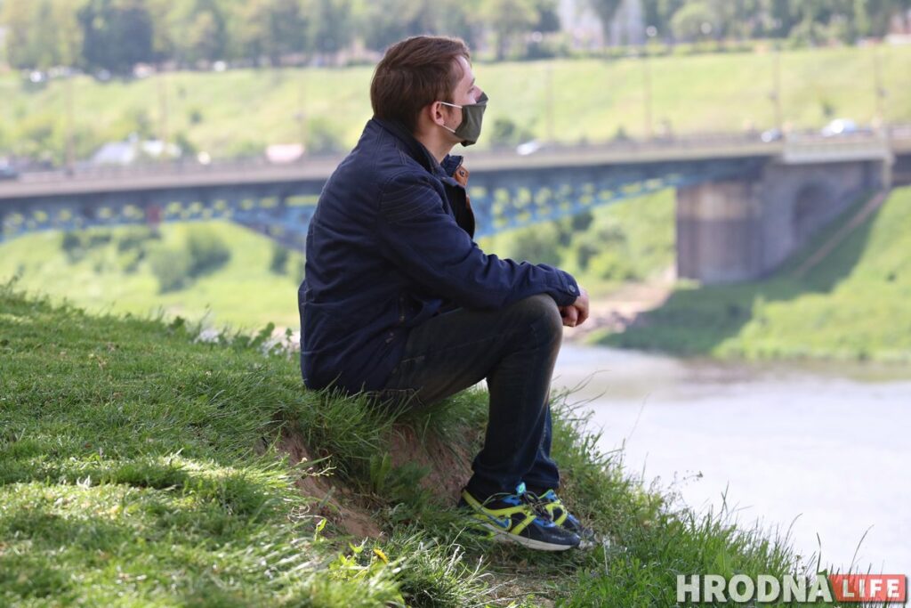 «Отцу до последнего не говорили, что мама умерла». Гродненец рассказал, как его семья столкнулась с COVID-19