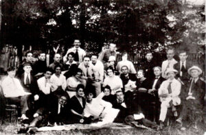 «Уехали на гастроли и не вернулись». Брянские актеры сняли видео про пропавших в Гродно коллег