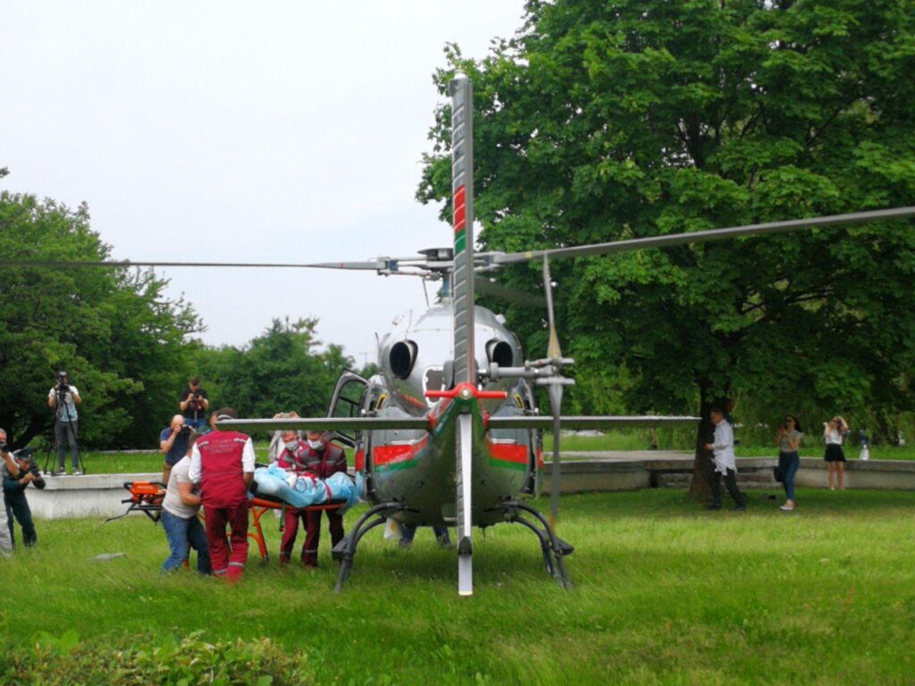 Пострадавшего от взрыва на подстанции в Гоже перевезли на вертолете в Минск
