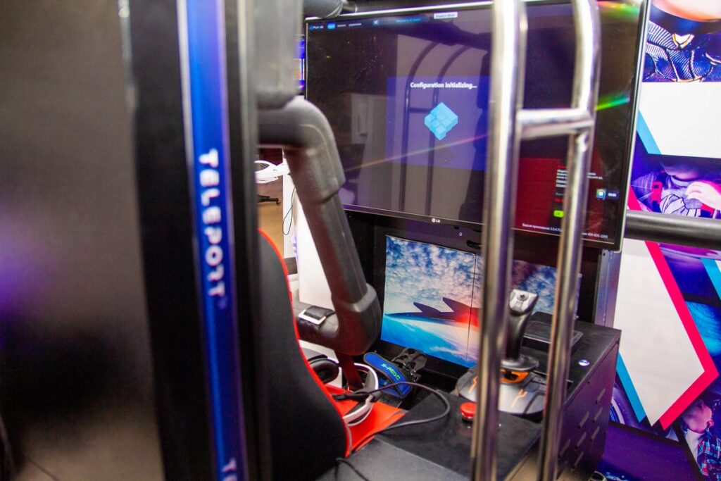 Американские горки, ковры-самолёты и боевые роботы: в Гродно открывается парк виртуальных развлечений TELEPORT