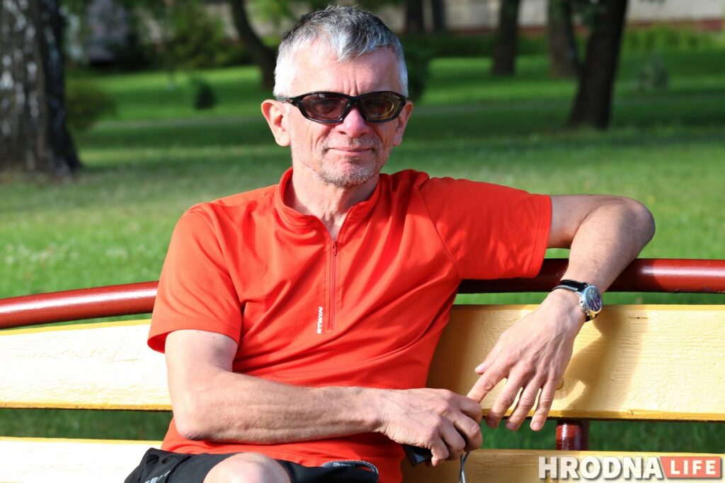 «Проверили температуру и разрешили ехать». Турист-велосипедист из Польши рассказал, почему приехал в Гродно