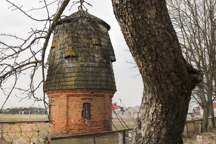 Старинная коптильня из усадьбы Хрептовичей получила грант на реставрацию Старинная коптильня из усадьбы Хрептовичей получила грант на реставрацию