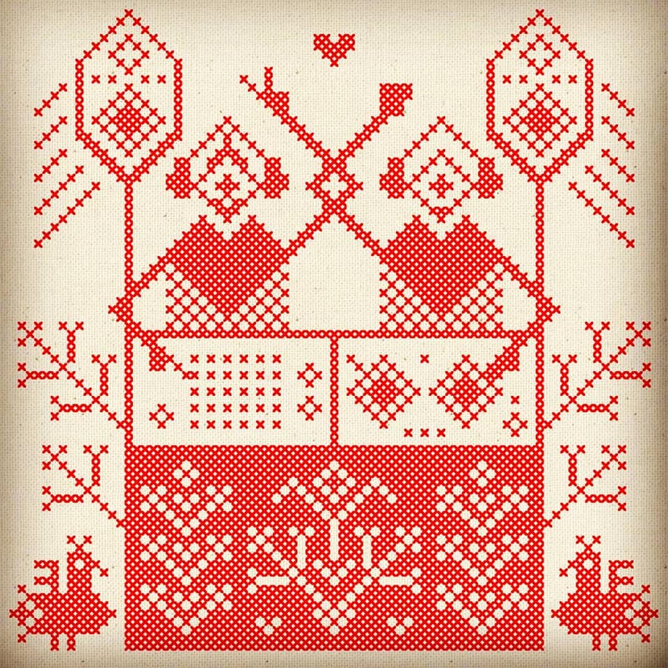 Художница из Гродно "вышила" сюжеты белорусских протестов. Там есть не только автозаки