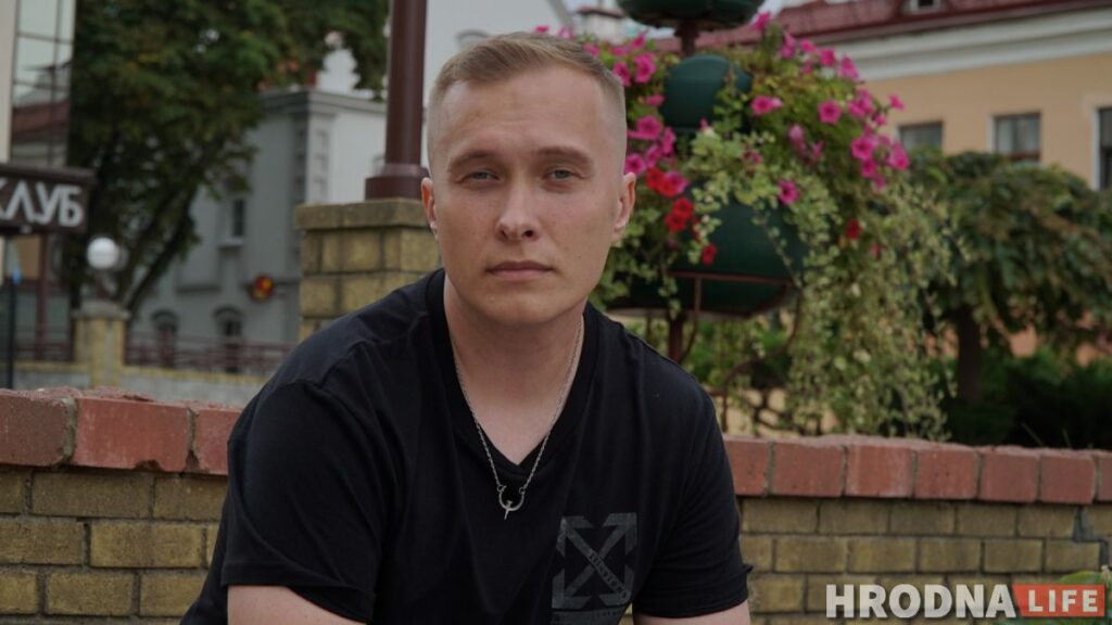 «Фашисты в кино — вежливые люди по сравнению с ними». Бармен из Гродно, — о 14 часах после встречи с ОМОНом