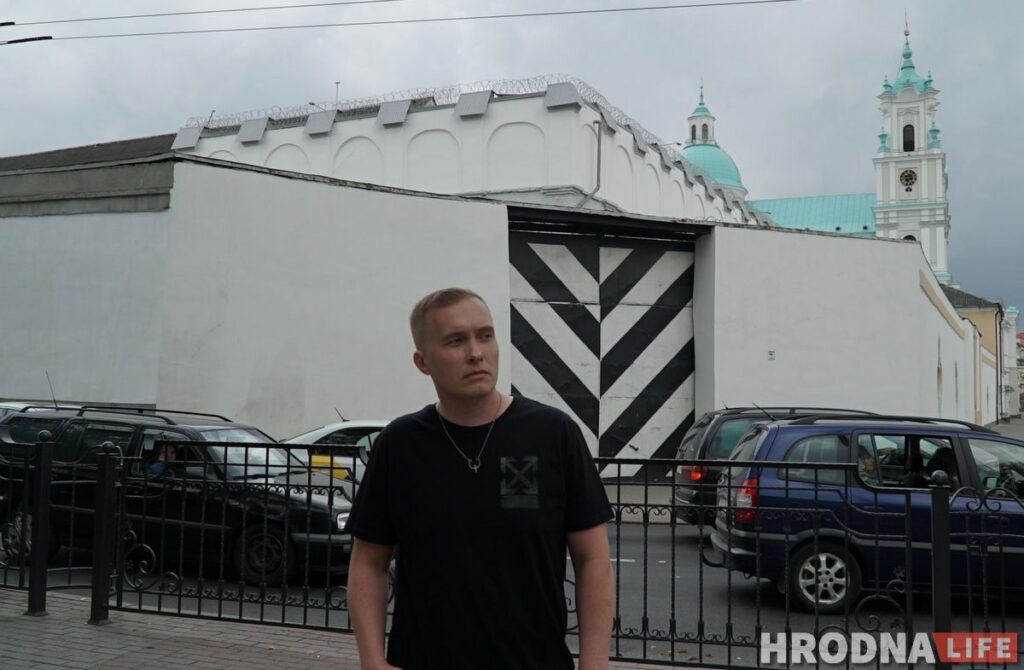 «Фашисты в кино — вежливые люди по сравнению с ними». Бармен из Гродно, — о 14 часах после встречи с ОМОНом