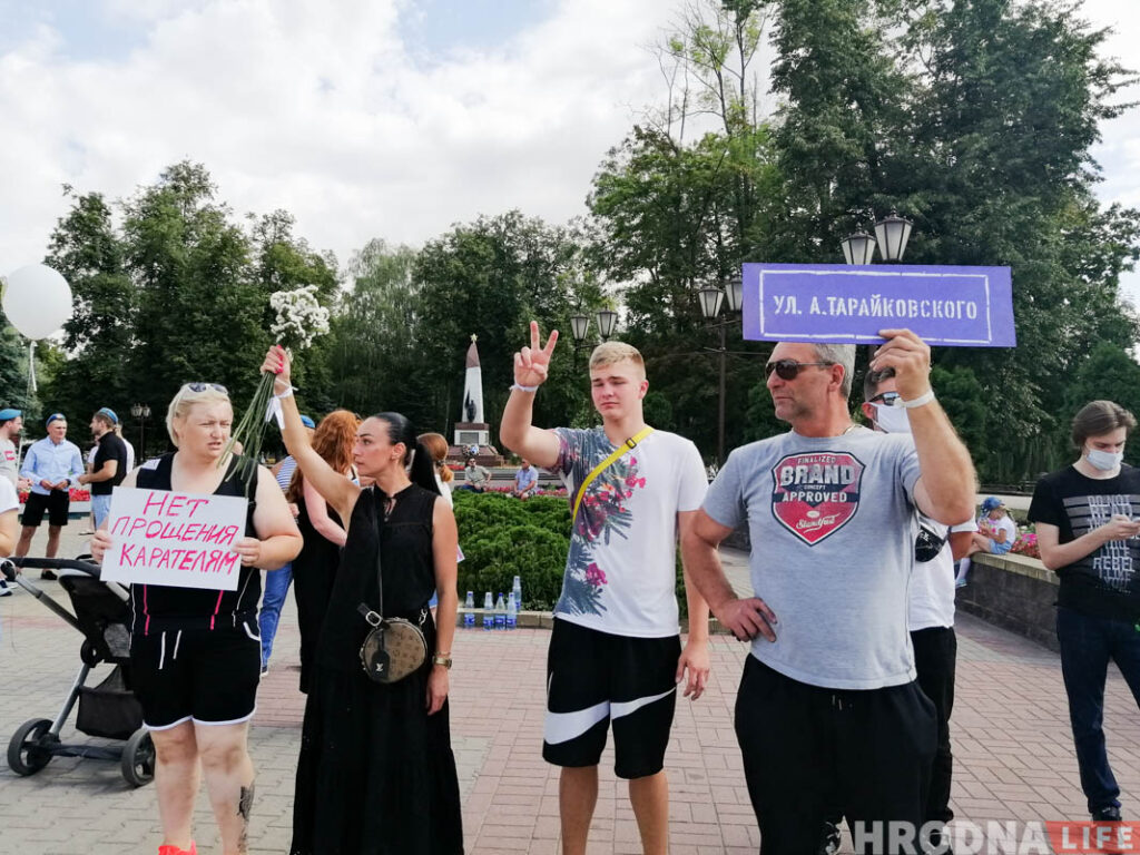 "Народ бить точно не пойдем”. Десантники вышли на улицы Гродно