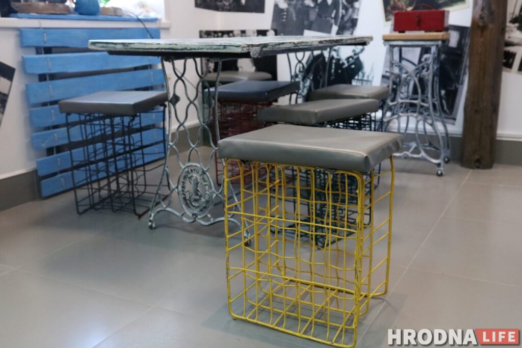 С телефонной будкой и пивом в банках: на Телеграфной открывается бар-музей «На проводе»