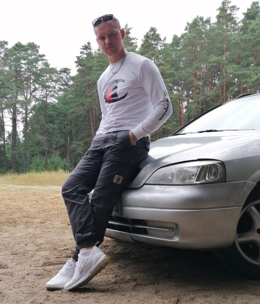 «Мы любого убьем, но вам город не отдадим». О чем рассказали гродненцы, пришедшие снимать побои в судмедэкспертизу