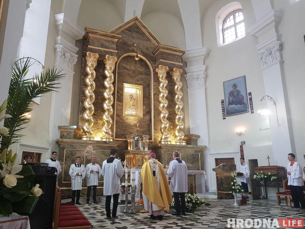 У Брыгіцкім касцёле ў Гродне адкрылі адноўлены алтар 17 стагоддзя