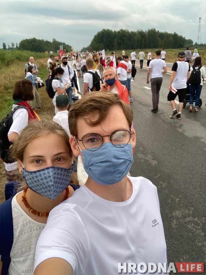 Живая цепь в 50 000 человек соединила Литву и Беларусь