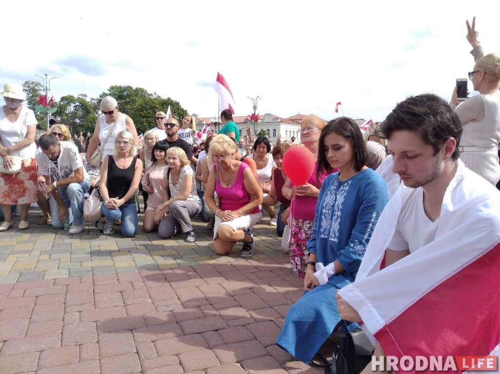 Два тыдні пратэстаў: 12 000 гродзенцаў выйшлі на мітынг