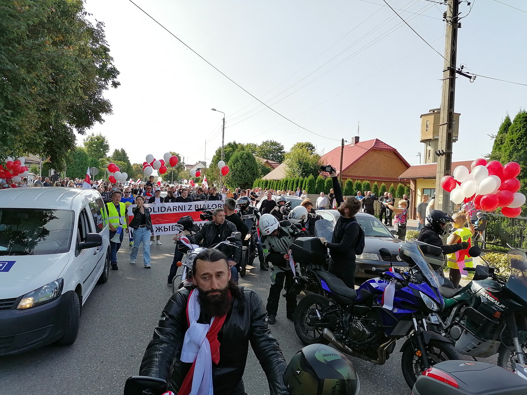 В Кузнице польские байкеры провели акцию солидарности с Беларусью