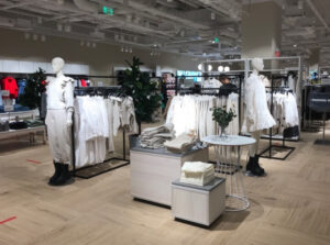 Не поедем в Польшу? В Гродно открывается первый H&M Не поедем в Польшу? В Гродно открывается первый H&M