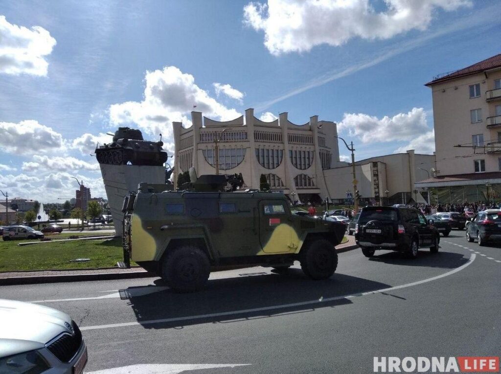 УВД о задержаниях 6 сентября: "Задержали 102 человека, милиция не избивала людей"