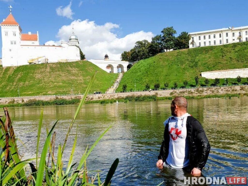 «Если я утону, это будет на вашей совести». Гродненец рассказал, как убегал от милиции и как вынужден был переплыть Неман «Если я утону, это будет на вашей совести». Гродненец рассказал, как убегал от милиции и как вынужден был переплыть Неман