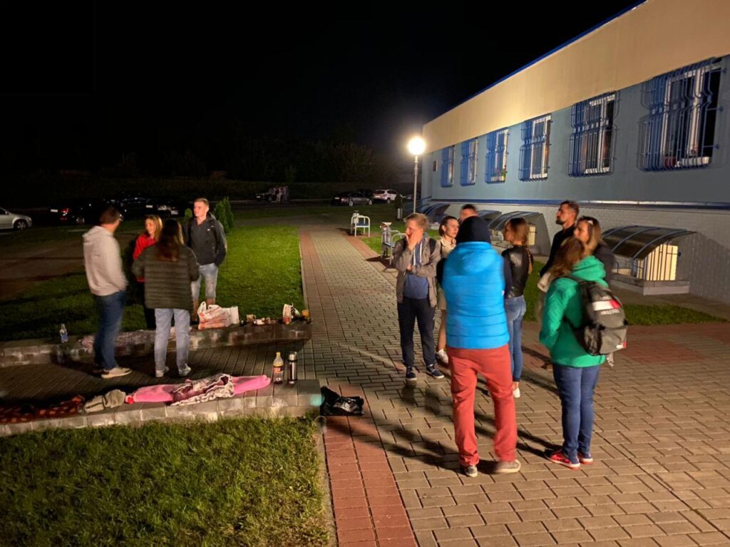 ОМОН со щитами, военные и десятки задержаний. Как протестовал Гродно 13 сентября