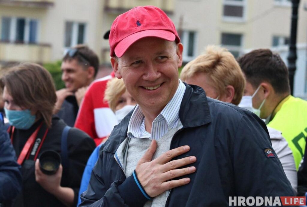 Цепкало создал за рубежом фонды помощи белорусам