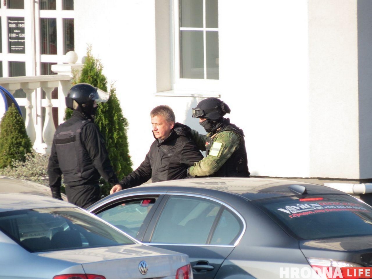 Гродно 25 октября: вытаскивали из автомобилей, “помечали” задержанных, забирали 14-летних