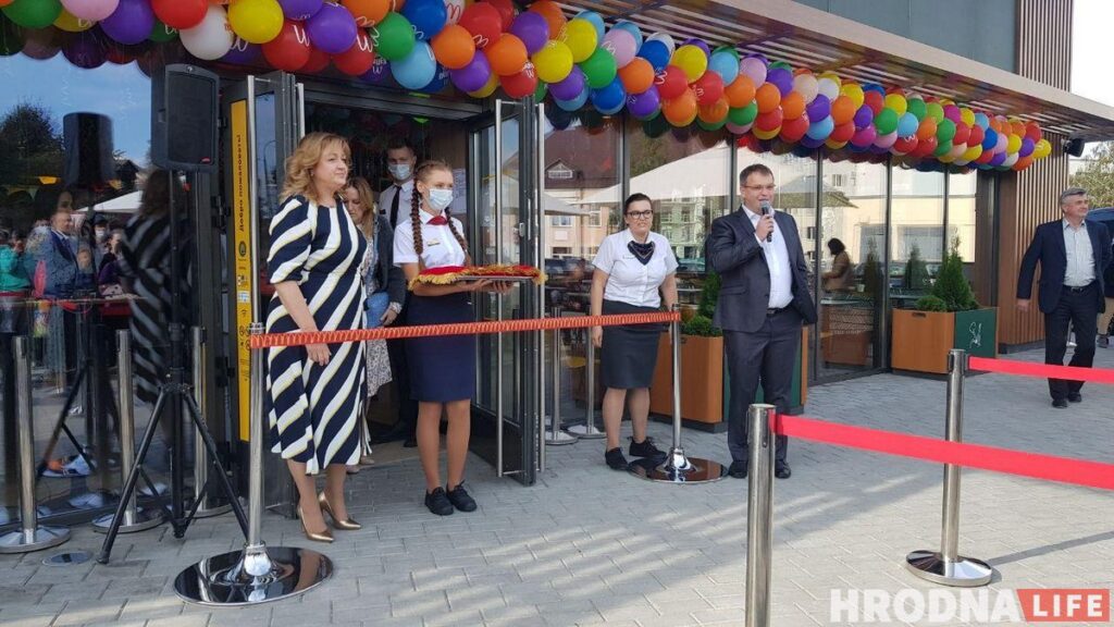 «Что бульбаши будут покупать? Картошку!» Как прошло открытие МакДональдс в Гродно