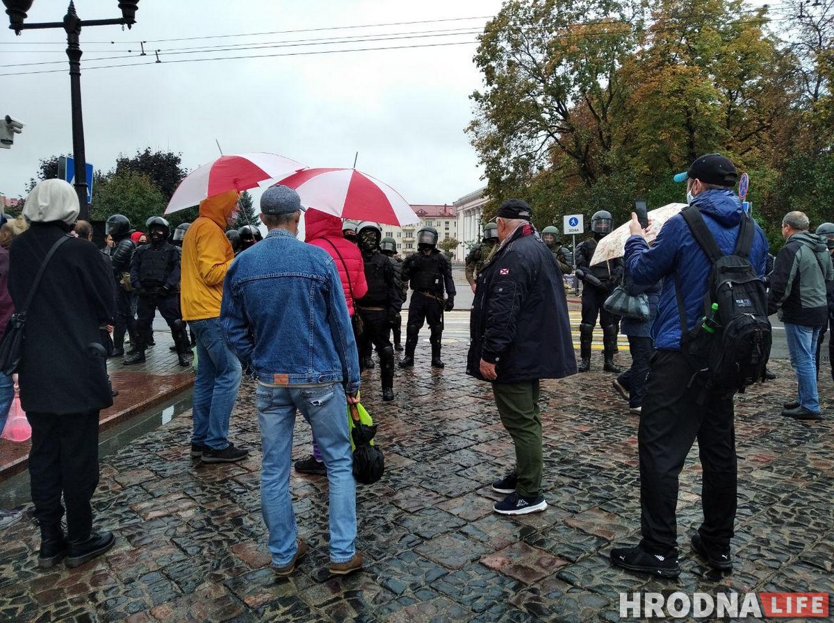 Ярмарка с ОМОНом: в Гродно задержали журналистов