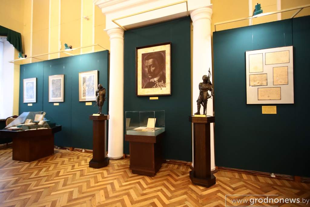 25 кладов и находки по цене квартиры. Что посмотреть на выставке к 100-летию музея в Гродно