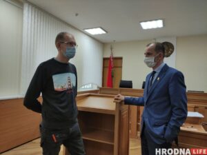 В Гродно начали судить таксиста, которого избил ОМОН. Пострадавших двое, у одного - несколько синяков