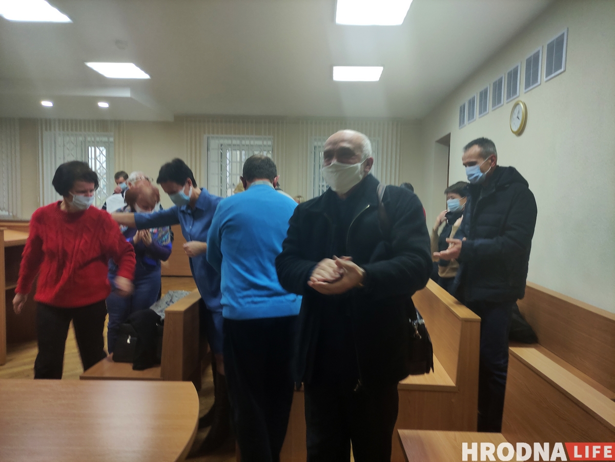 За пинок в бедро силовику пенсионеру в Гродно присудили два с половиной года без направления в  исправительные учреждения