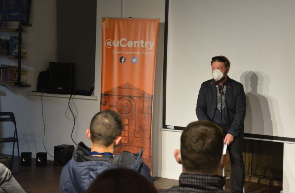 Гродзенцы паспрабуюць размаўляць з уладамі. Каб зразумець, як гэта зрабіць, зладзяць хакатон Вадзім Саранчукоў на "Свабодным вечары" ў Цэнтры гарадскога жыцця, 19 лістапада 2020