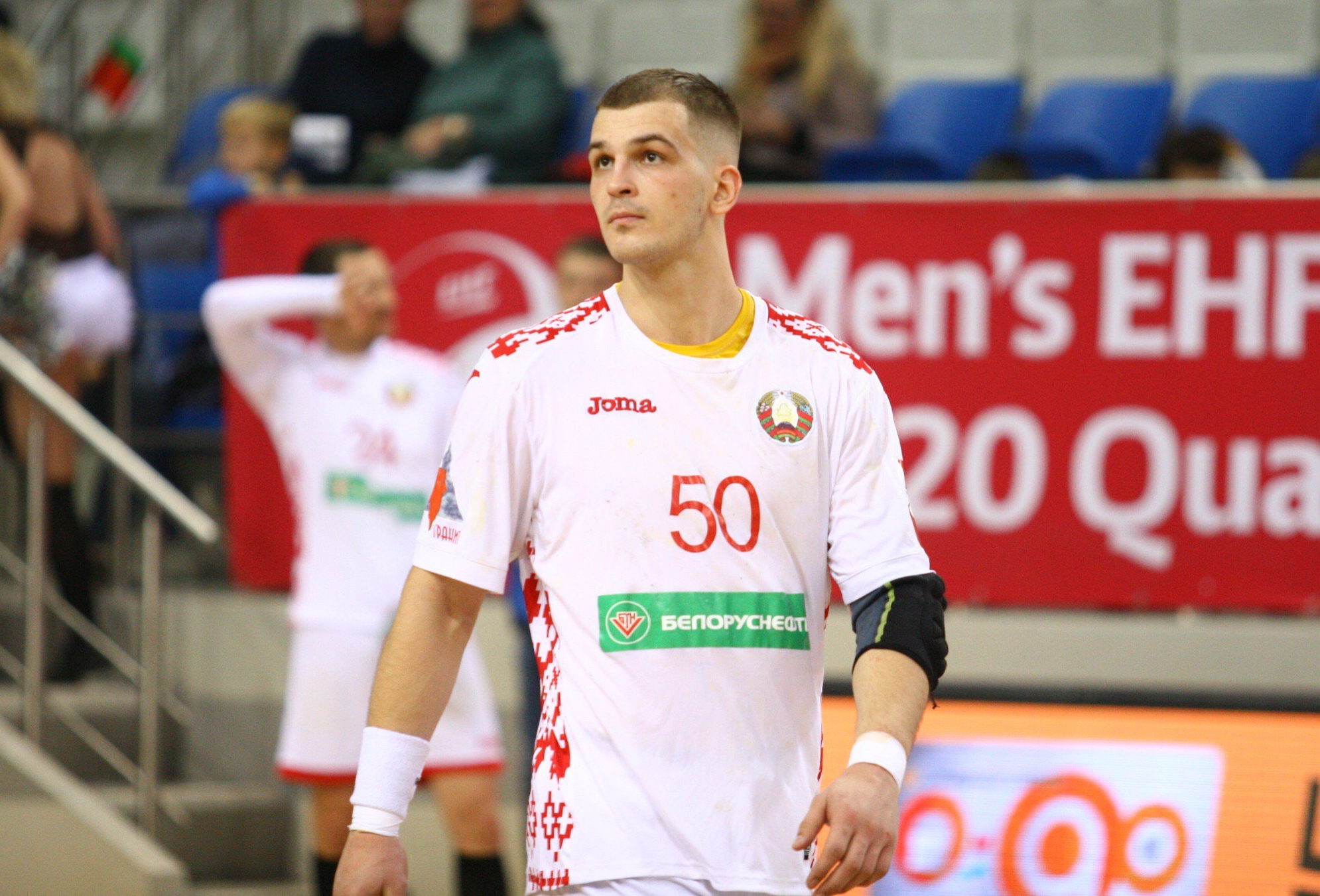 Артем Королек в сборной Беларуси по гандболу
Арцём Каралёк у зборнай Беларусі. Фота сацыяльныя сеткі Арцёма